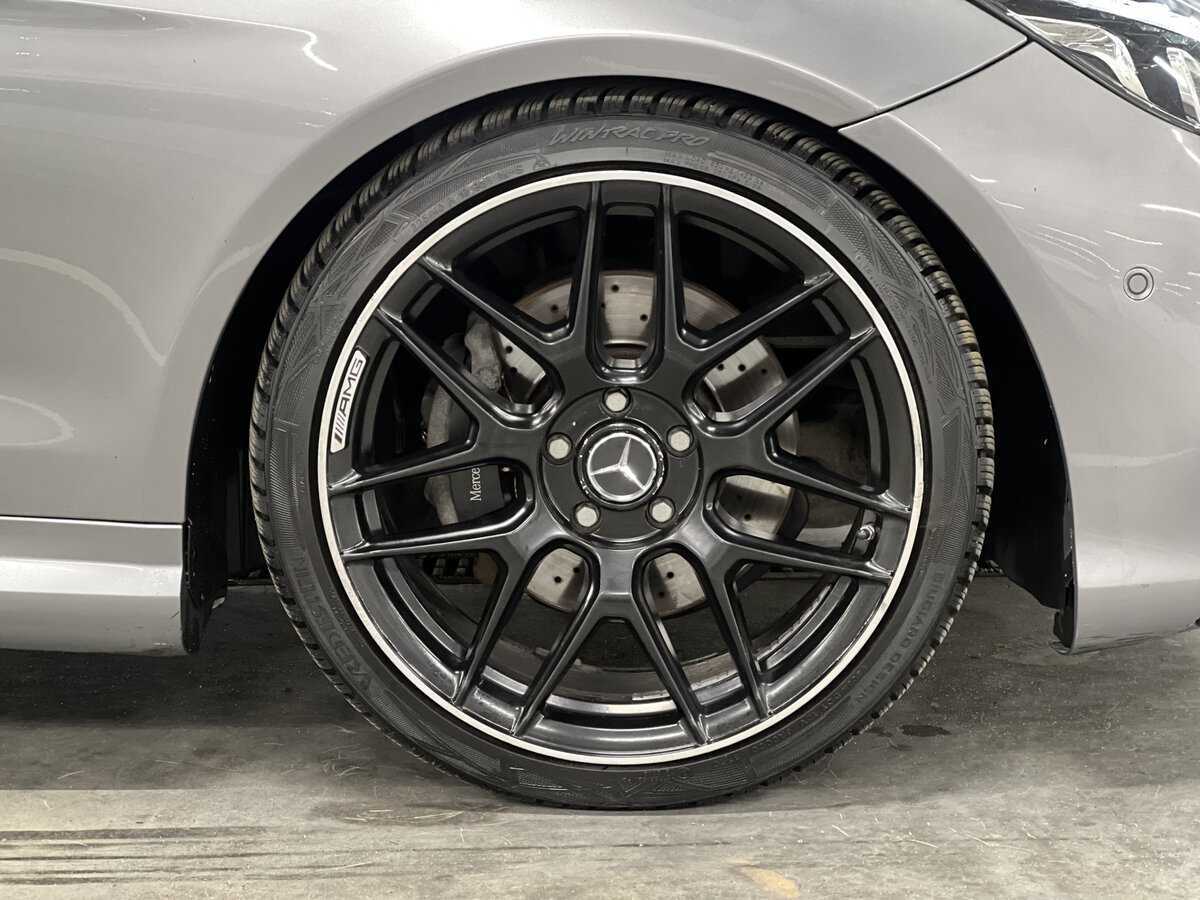 Б/У Мерседес-Бенц Е-Класс 2015 года. Фото: #17