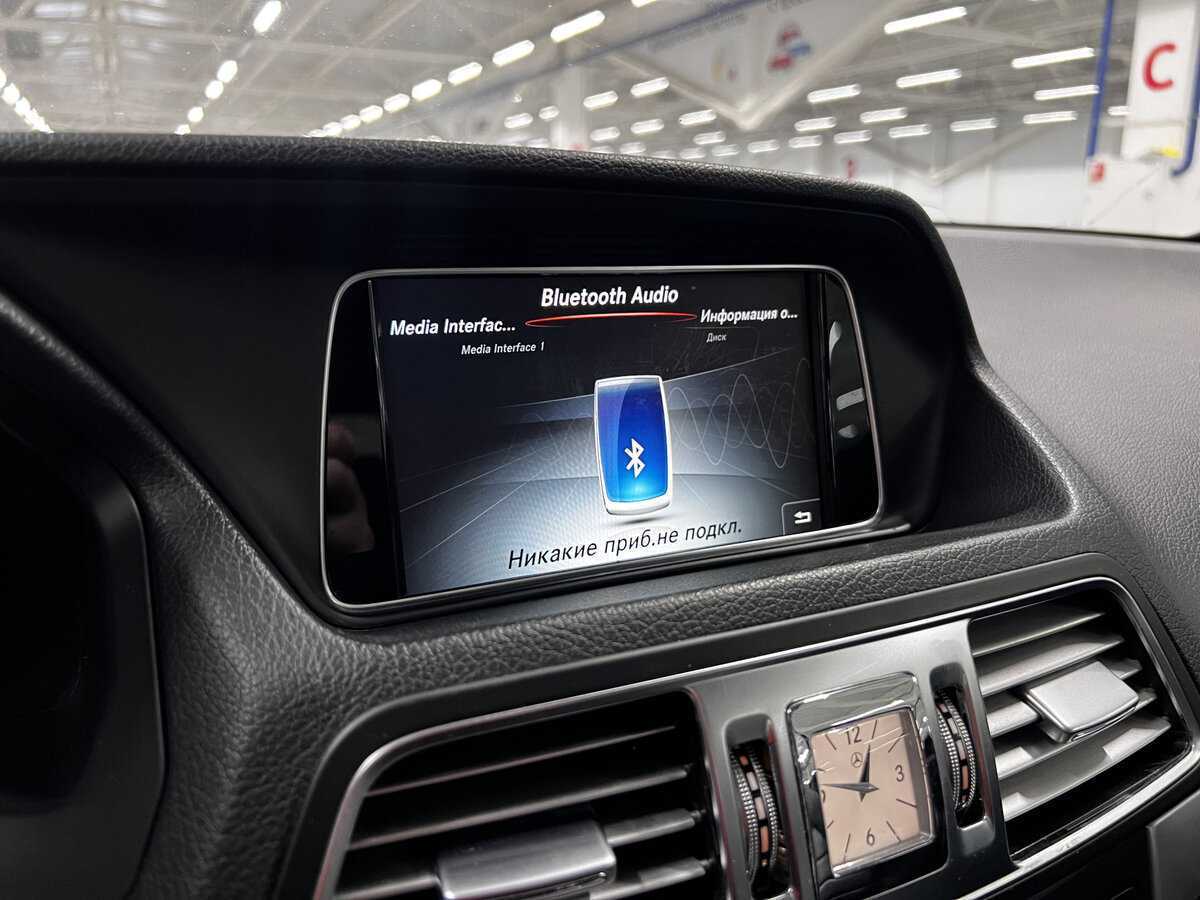 Б/У Мерседес-Бенц Е-Класс 2015 года. Фото: #18