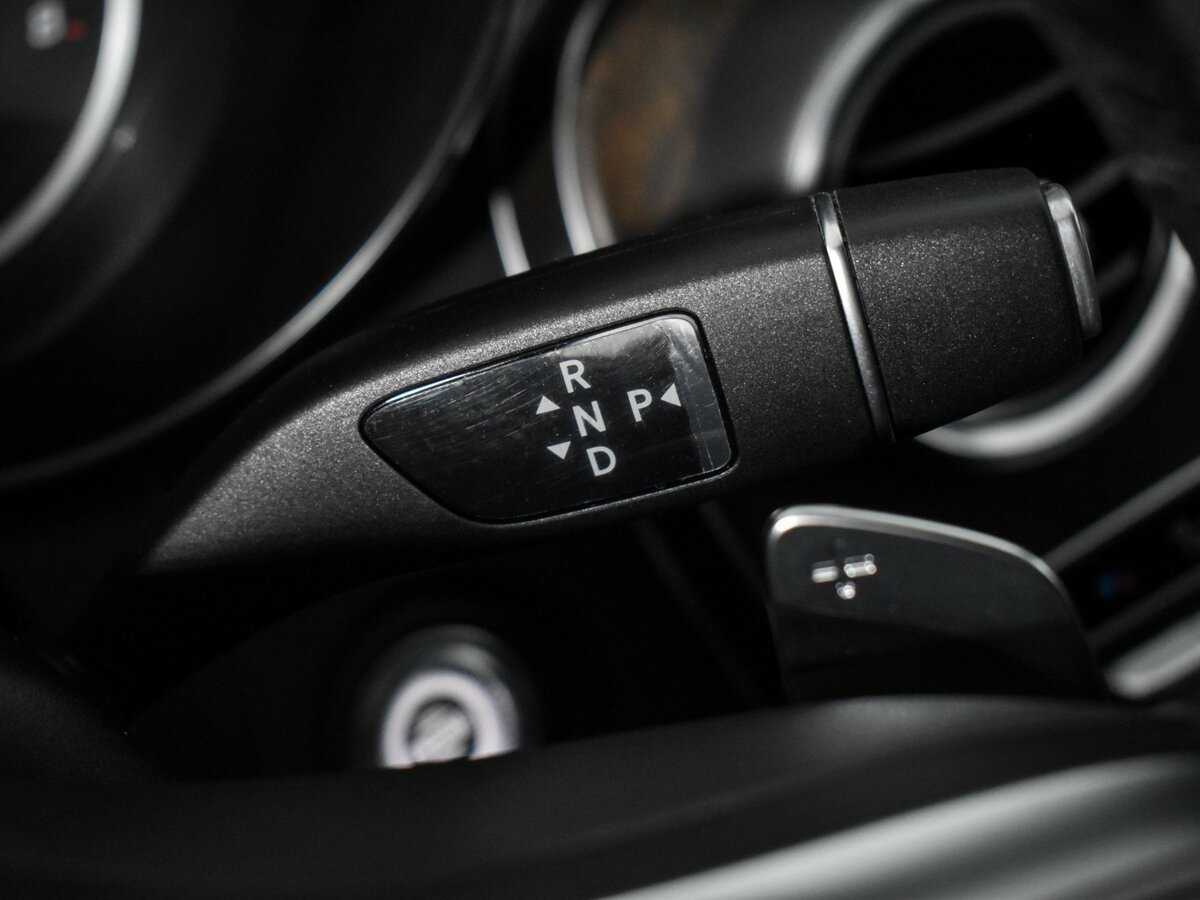 Б/У Мерседес-Бенц Ц-Класс 2019 года. Фото: #9