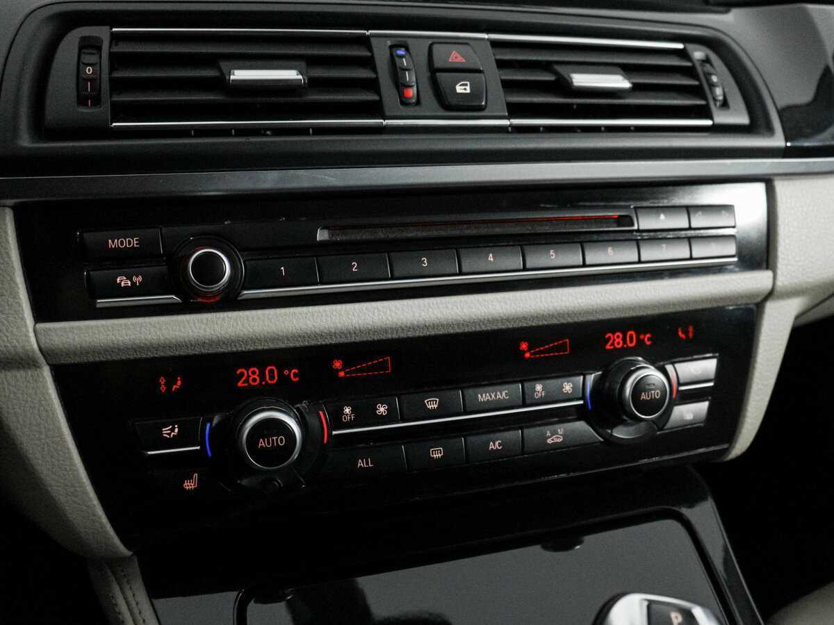 Б/У БМВ 5 серии 2013 года. Фото: #11