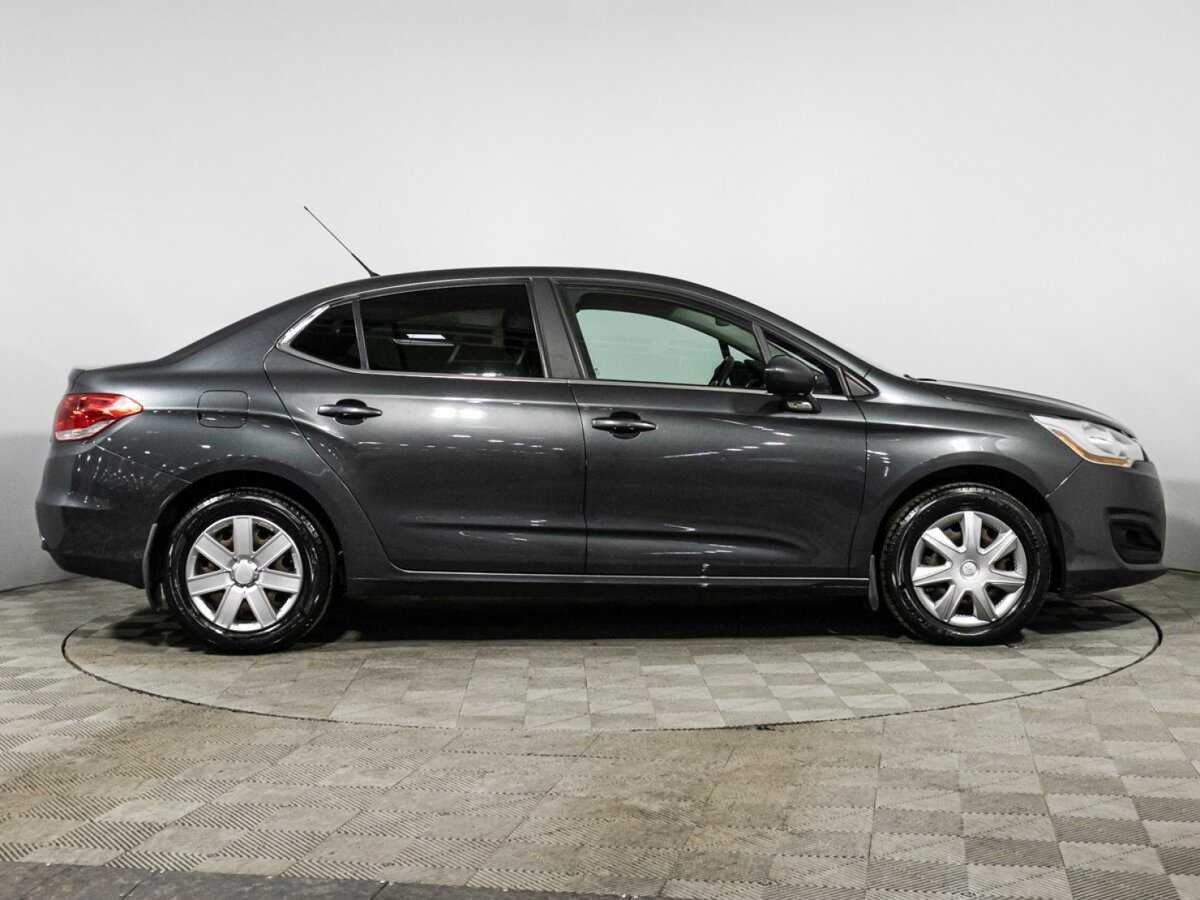 Б/У Ситроен Ц4 2016 года. Фото: #3