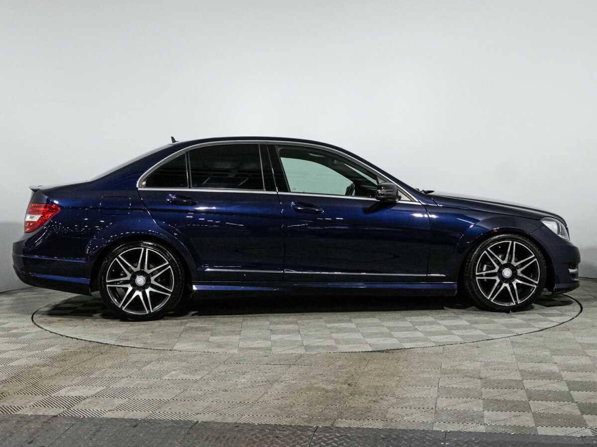 Б/У Мерседес-Бенц Ц-Класс 2013 года. Фото: #3