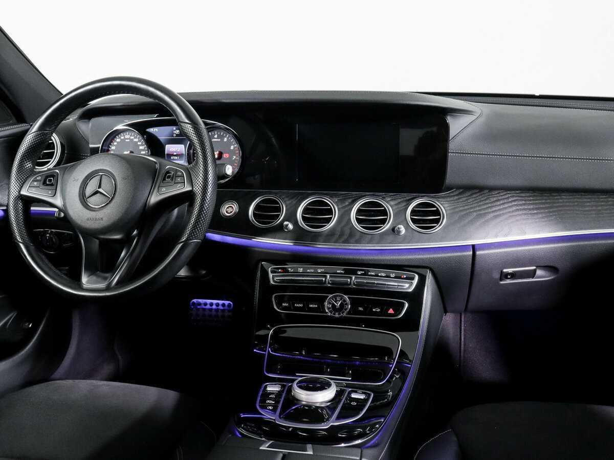 Б/У Мерседес-Бенц Е-Класс 2016 года. Фото: #8