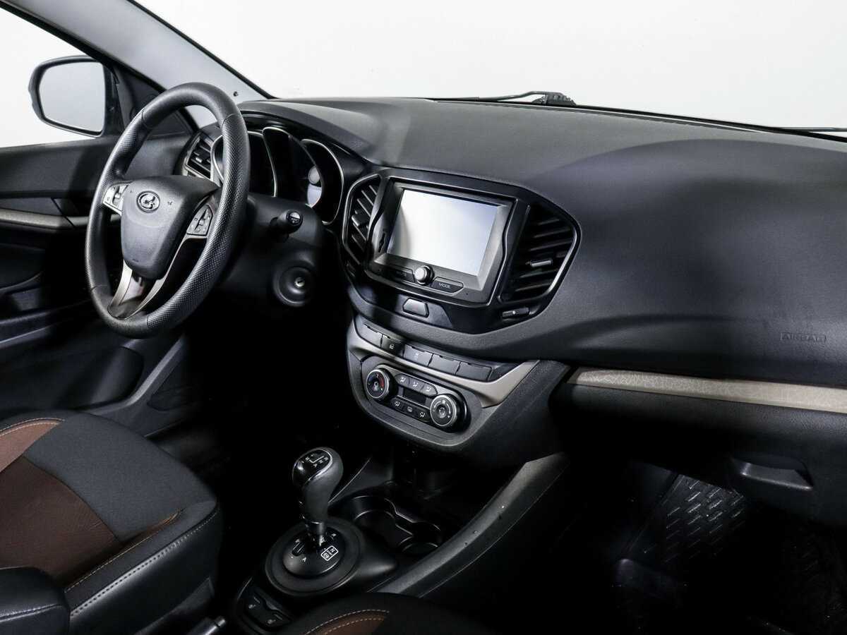 Б/У Лада (ВАЗ) Веста 2016 года. Фото: #8