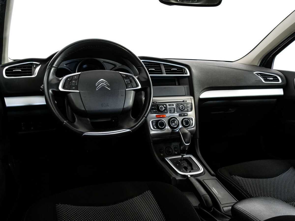 Б/У Ситроен Ц4 2016 года. Фото: #10