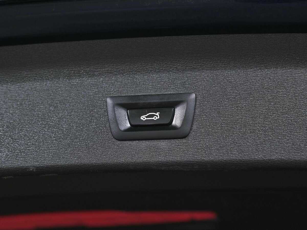 Б/У БМВ Икс1 2019 года. Фото: #19