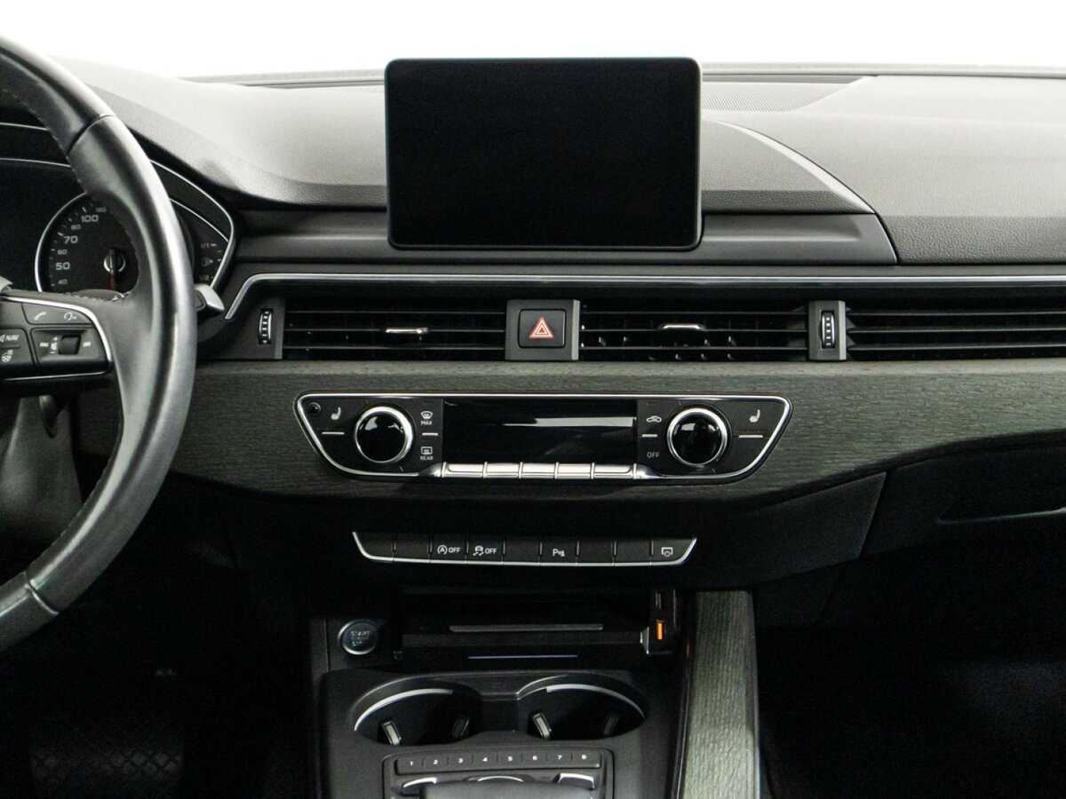 Б/У Ауди А4 2019 года. Фото: #13