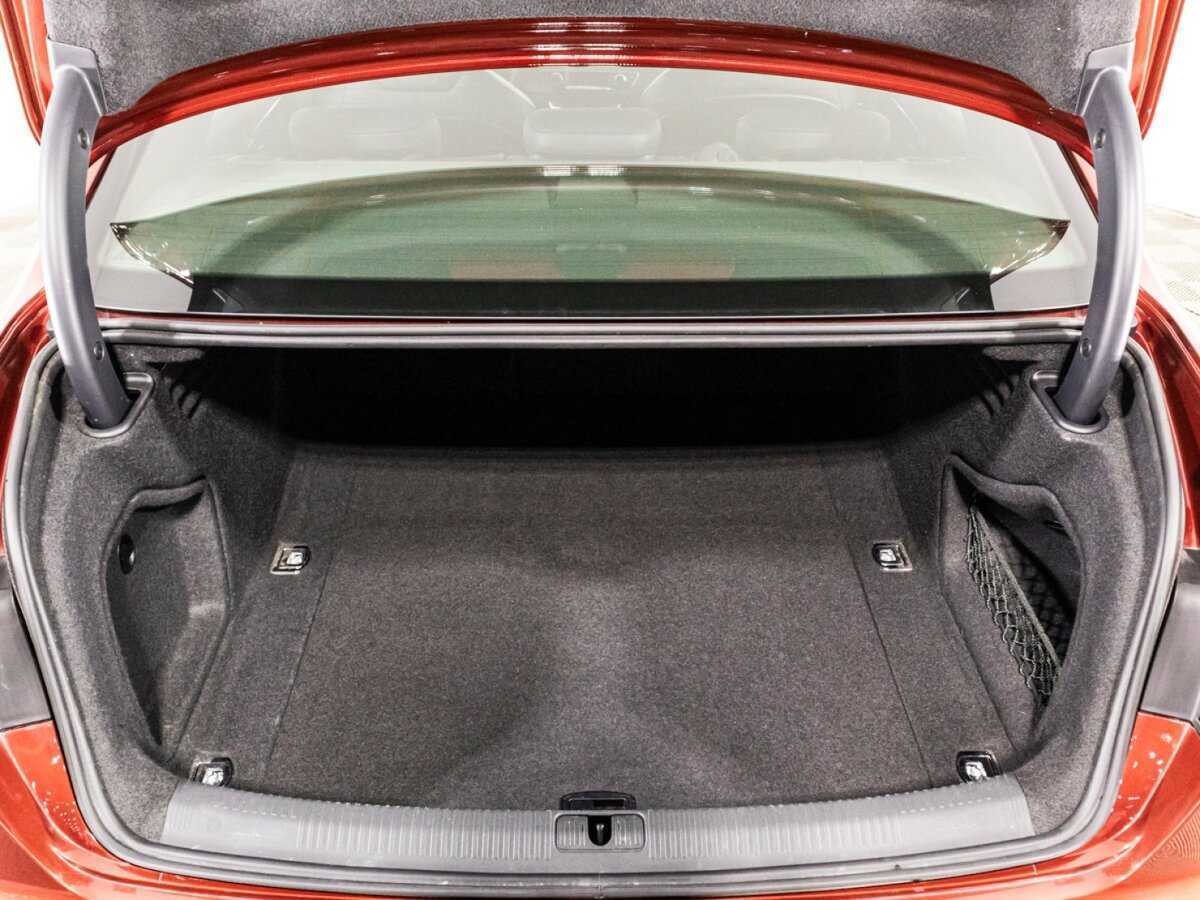 Б/У Ауди А4 2019 года. Фото: #14