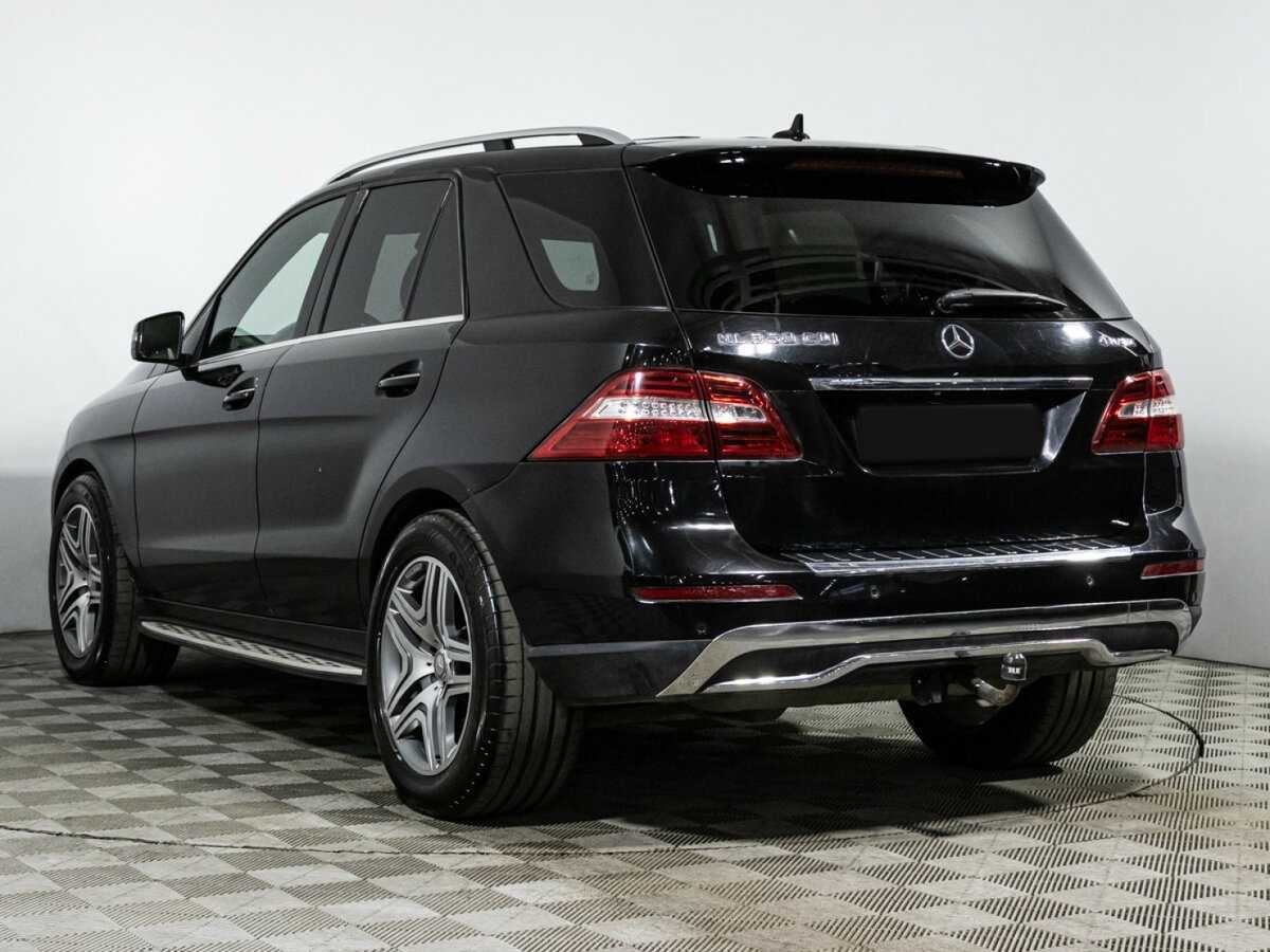 Б/У Мерседес-Бенц М-Класс 2012 года. Фото: #6