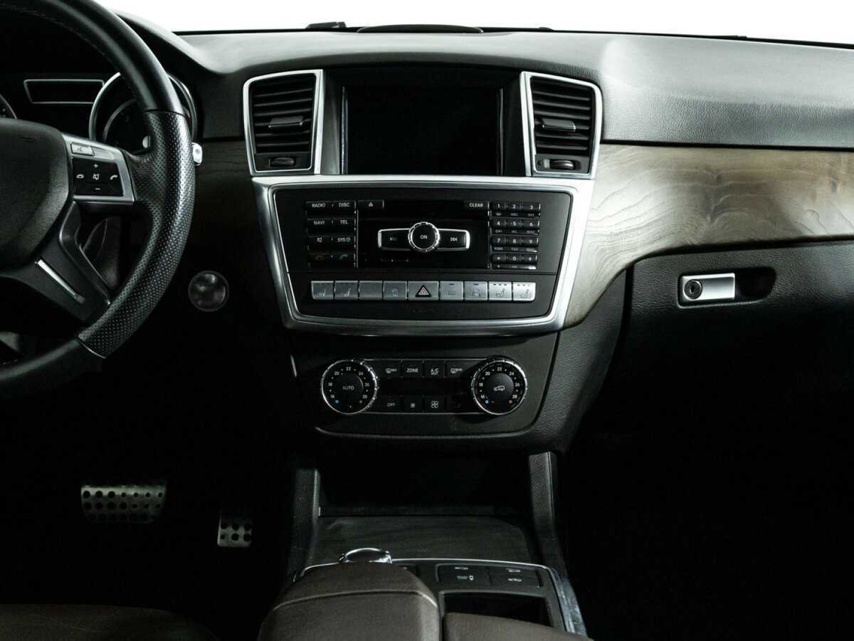 Б/У Мерседес-Бенц М-Класс 2012 года. Фото: #13