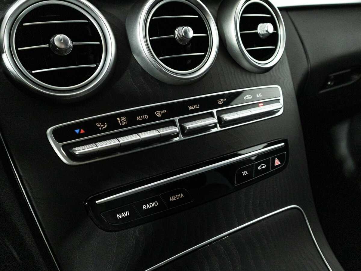 Б/У Мерседес-Бенц Ц-Класс 2019 года. Фото: #14