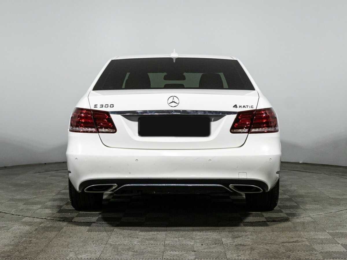 Б/У Мерседес-Бенц Е-Класс 2013 года. Фото: #5