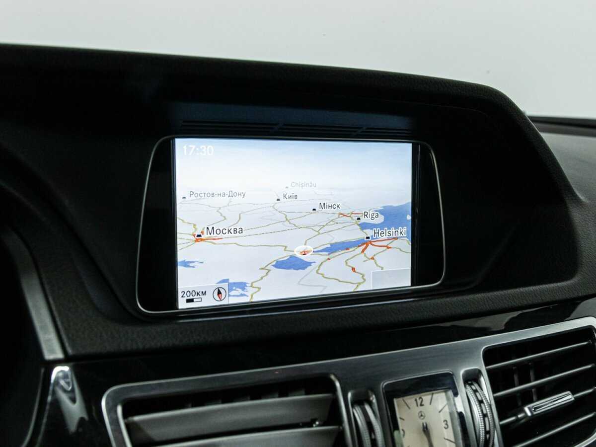 Б/У Мерседес-Бенц Е-Класс 2013 года. Фото: #14