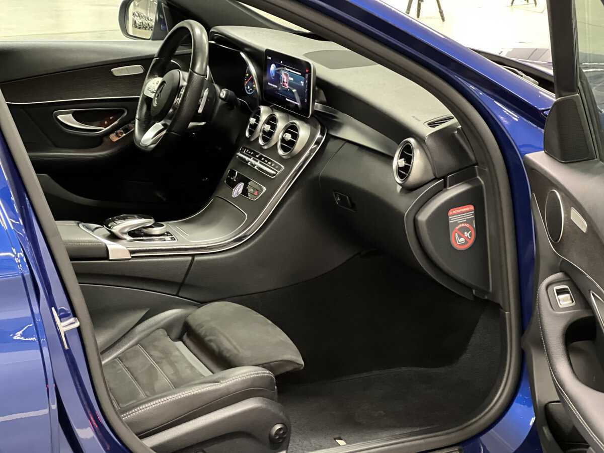 Б/У Мерседес-Бенц Ц-Класс 2018 года. Фото: #10