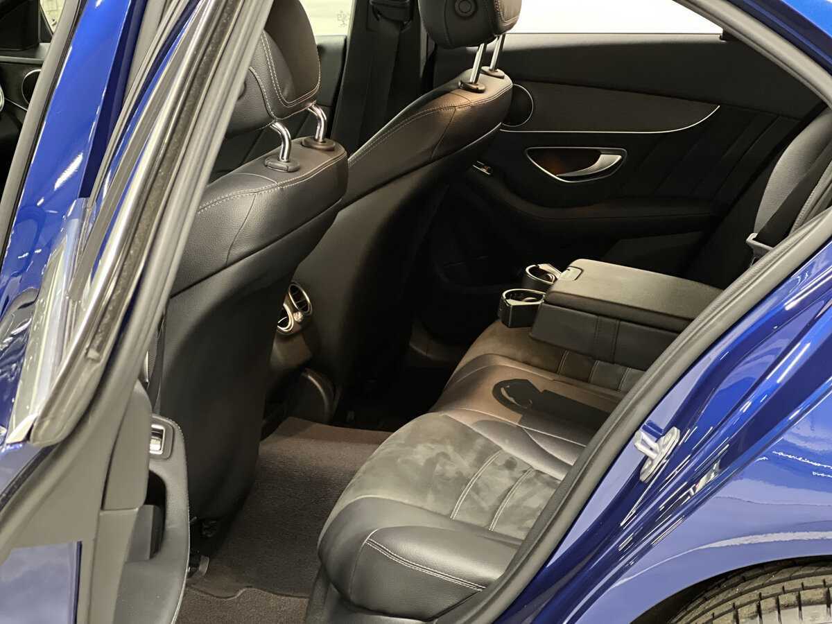 Б/У Мерседес-Бенц Ц-Класс 2018 года. Фото: #11