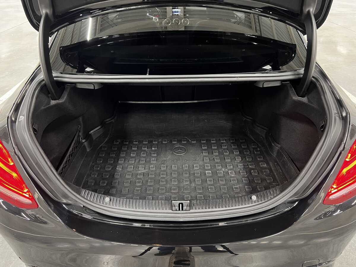 Б/У Мерседес-Бенц Ц-Класс 2018 года. Фото: #9