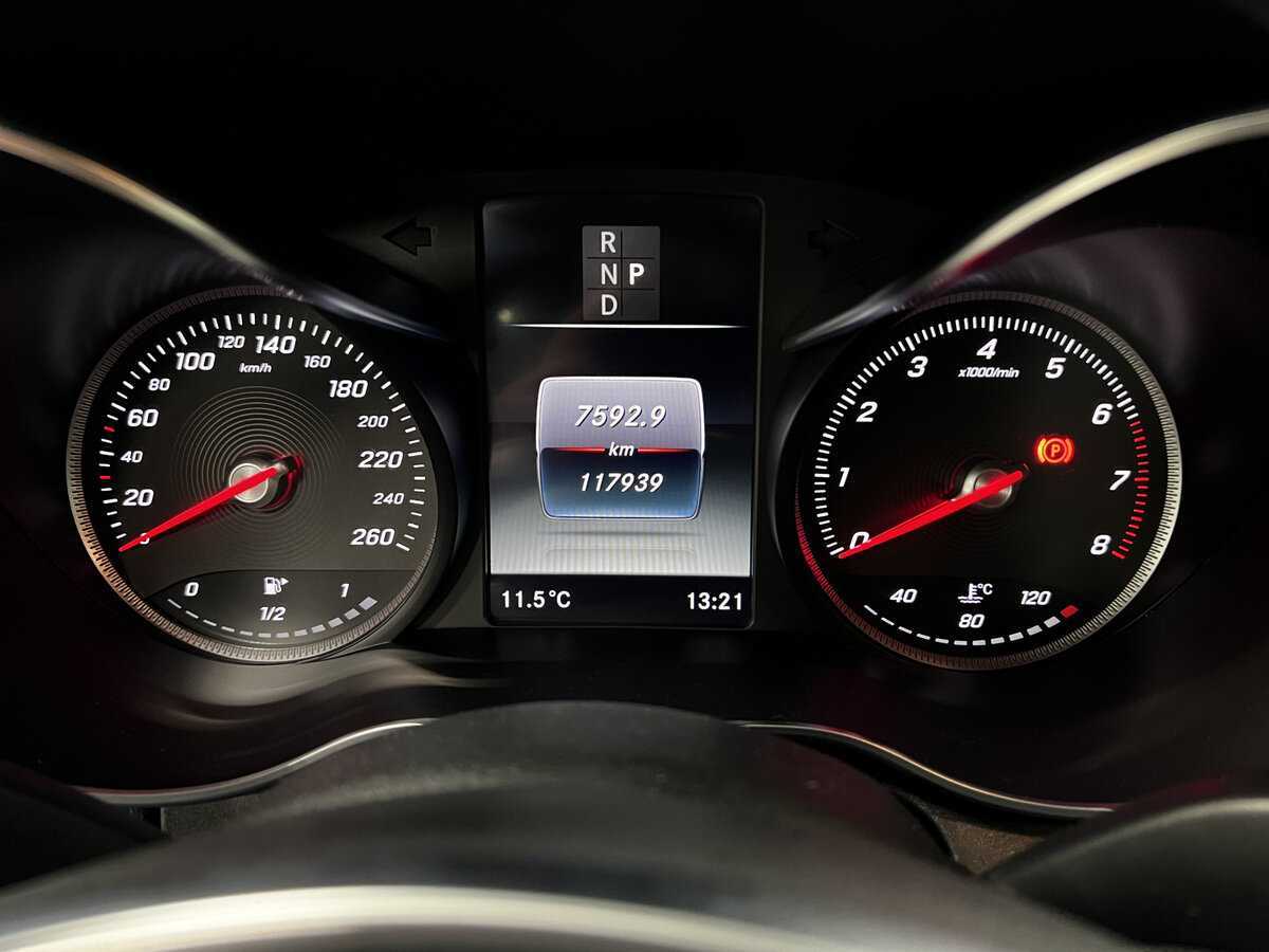 Б/У Мерседес-Бенц Ц-Класс 2018 года. Фото: #12