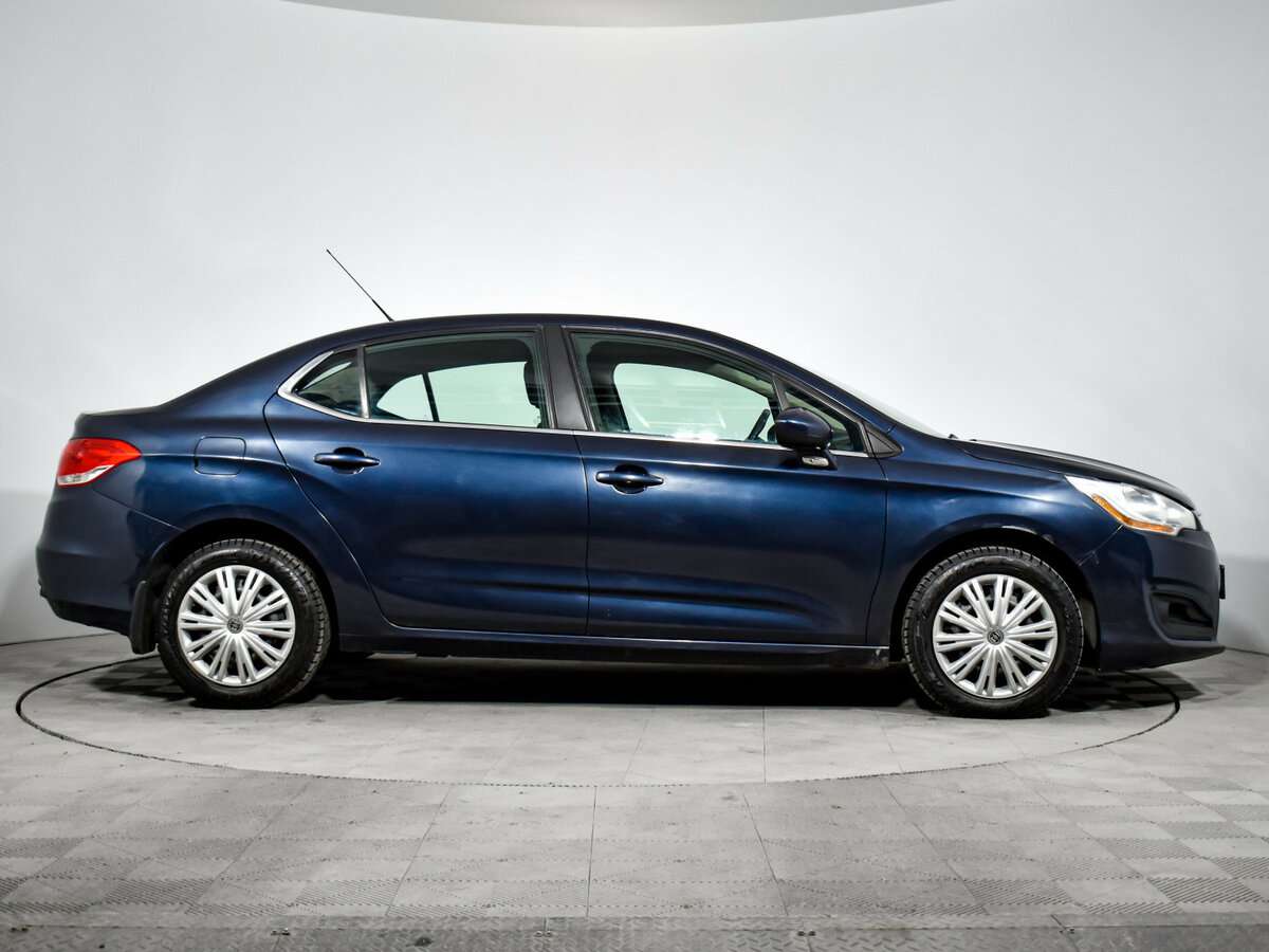 Б/У Ситроен Ц4 2013 года. Фото: #3