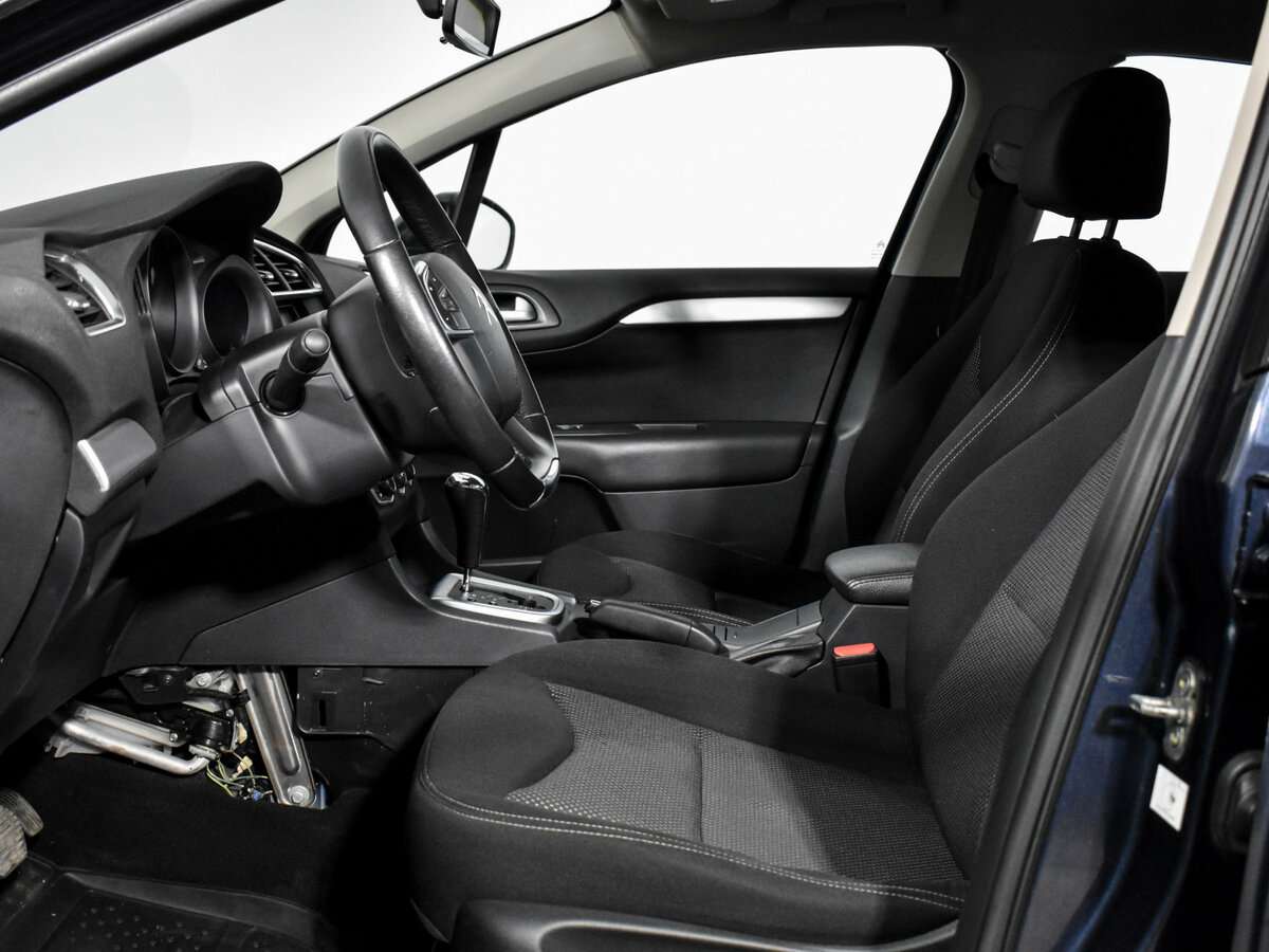 Б/У Ситроен Ц4 2013 года. Фото: #9