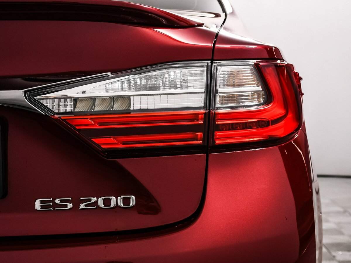 Б/У Лексус ЕС 2016 года. Фото: #14