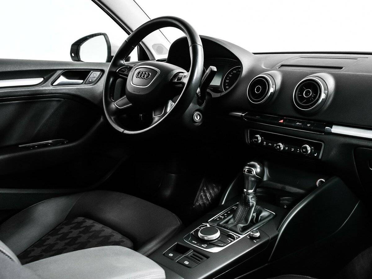 Б/У Ауди А3 2014 года. Фото: #8