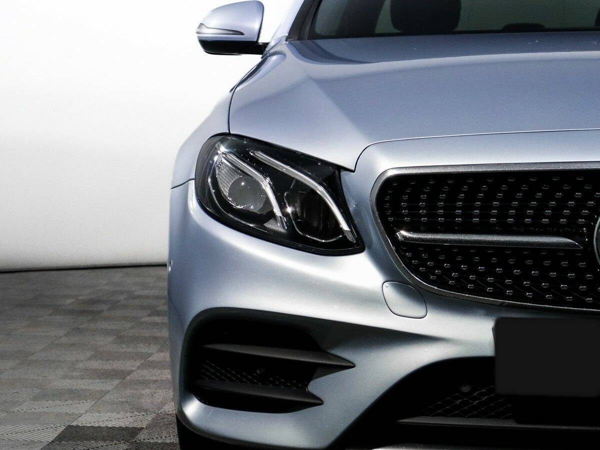 Б/У Мерседес-Бенц Е-Класс 2016 года. Фото: #12