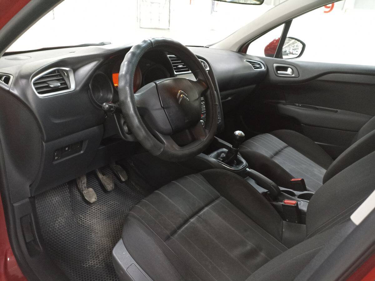 Б/У Ситроен Ц4 2012 года. Фото: #15