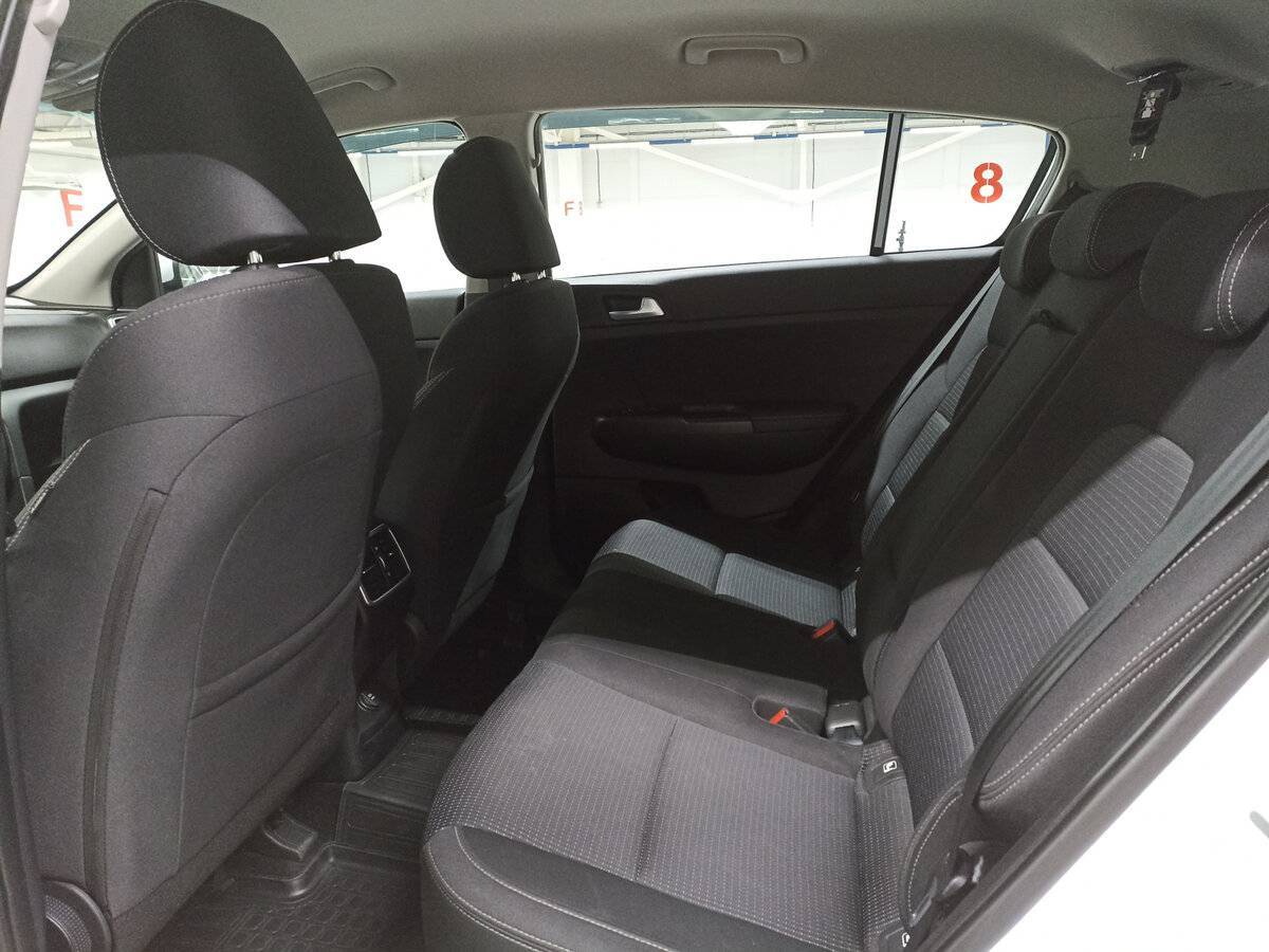 Б/У Киа Спортейдж 2020 года. Фото: #11