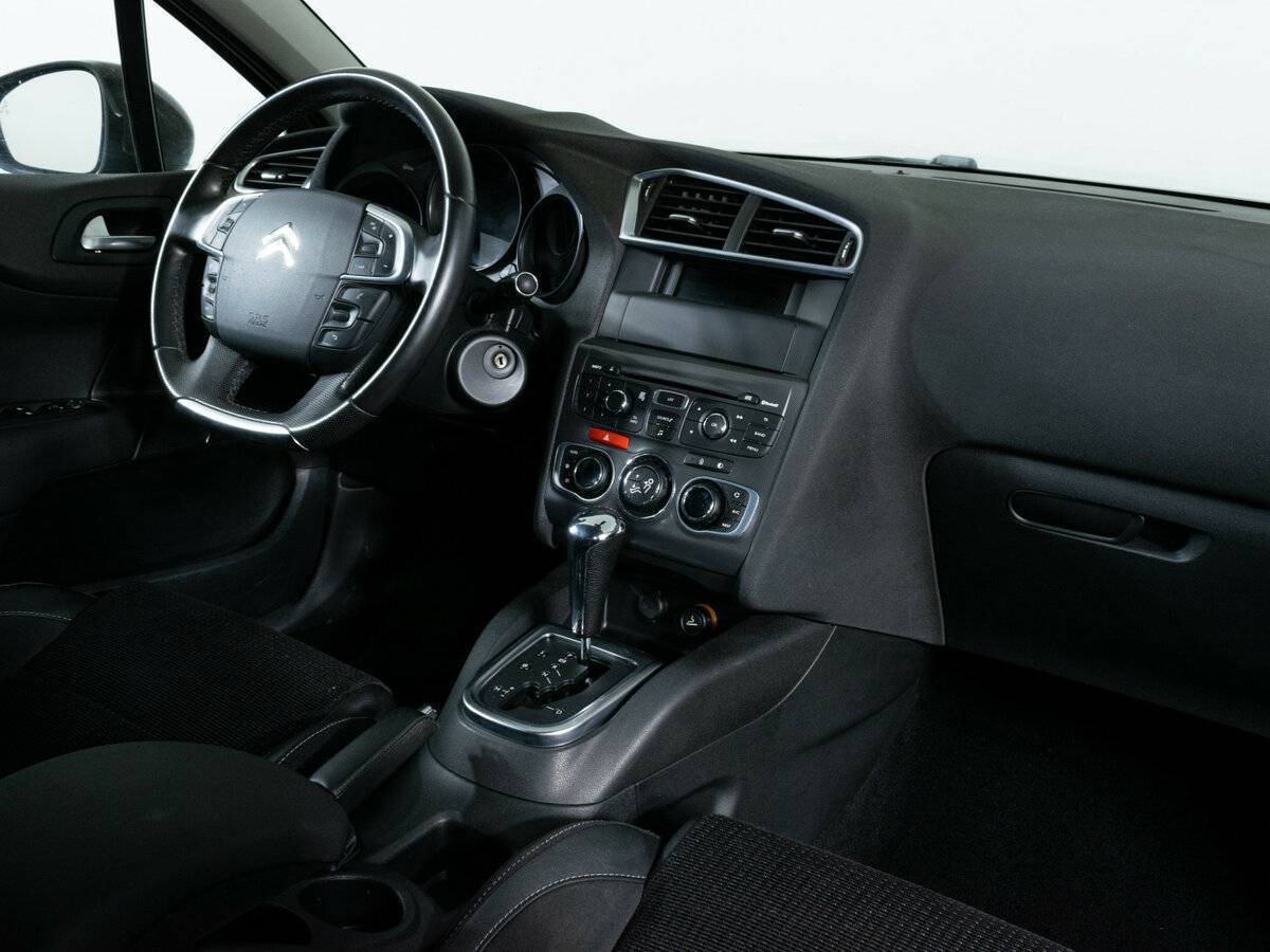 Б/У Ситроен Ц4 2013 года. Фото: #7