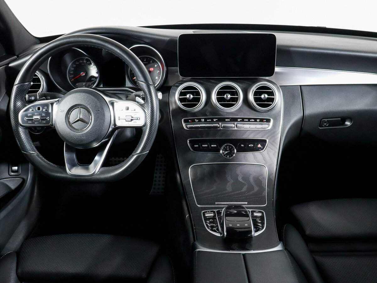 Б/У Мерседес-Бенц Ц-Класс 2018 года. Фото: #11