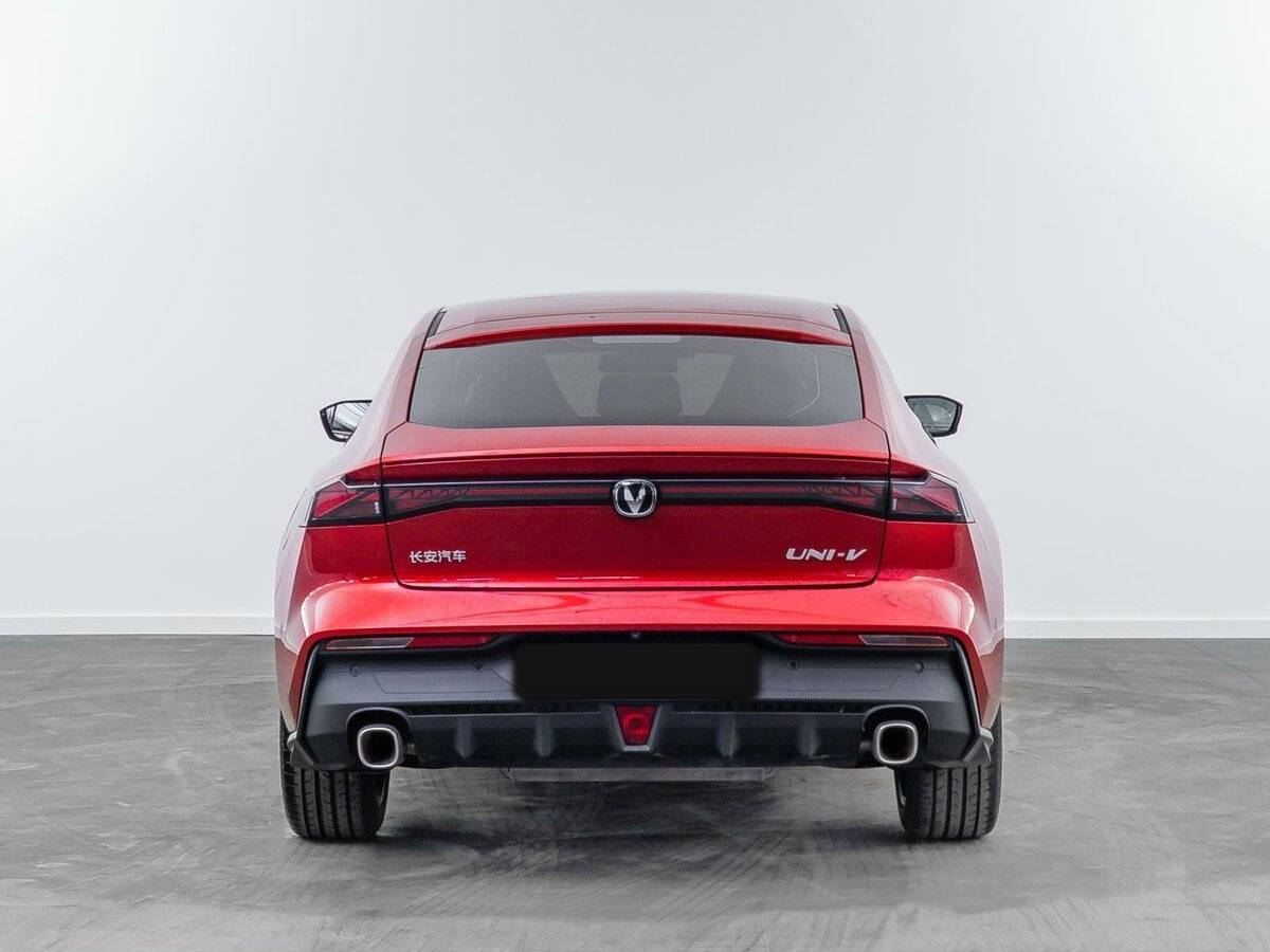 Б/У Чанган УНИ-В 2023 года. Фото: #3