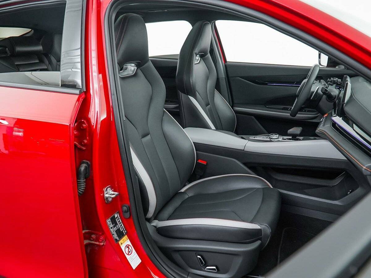 Б/У Чанган УНИ-В 2023 года. Фото: #9