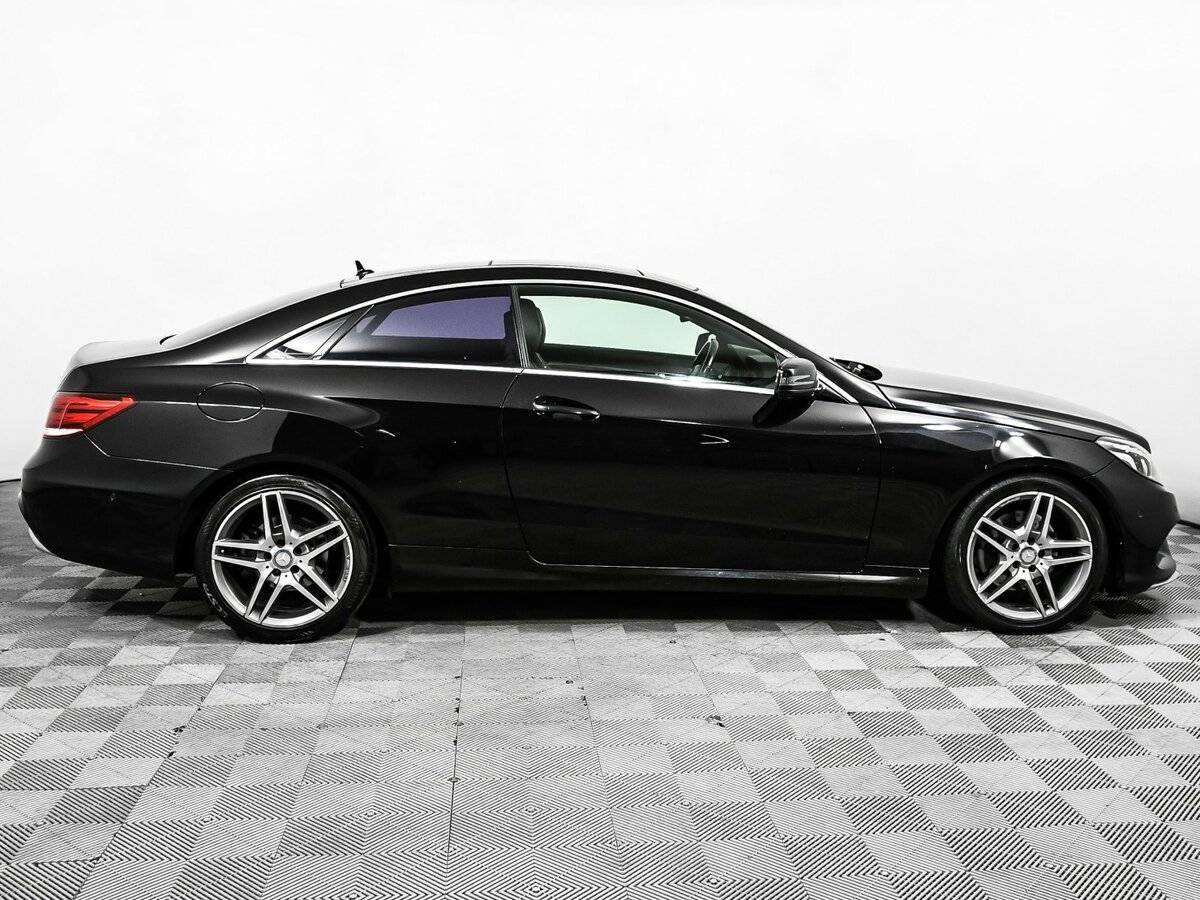 Б/У Мерседес-Бенц Е-Класс 2013 года. Фото: #3