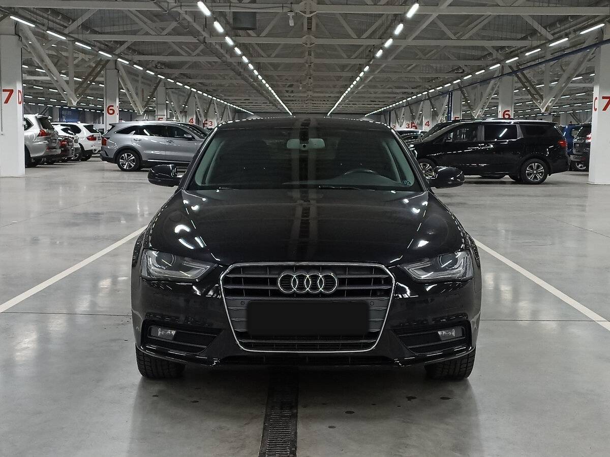 Б/У Ауди А4 2013 года. Фото: #1