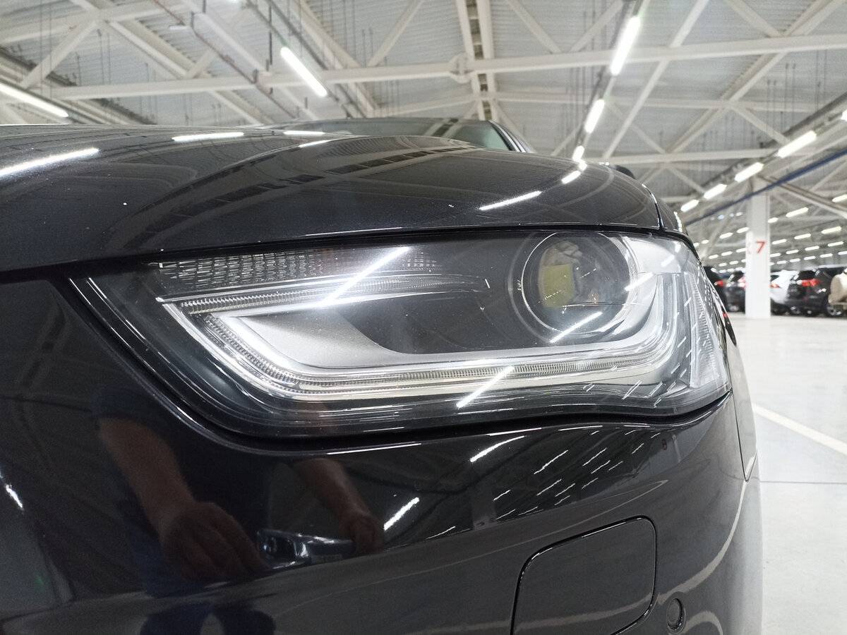 Б/У Ауди А4 2013 года. Фото: #16