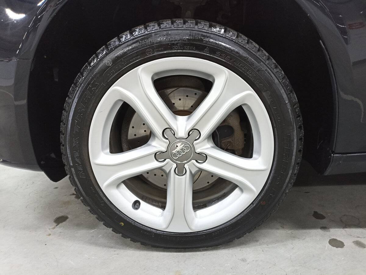 Б/У Ауди А4 2013 года. Фото: #17