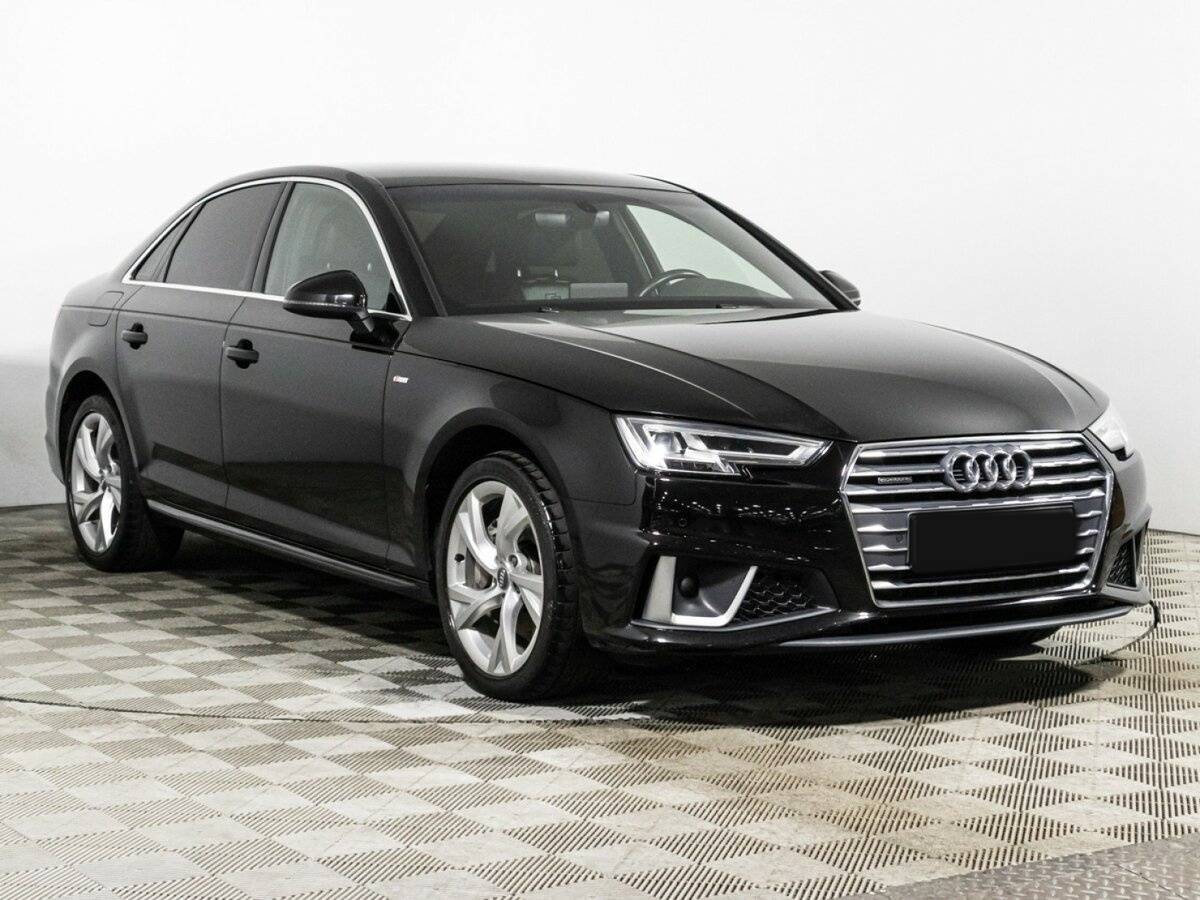 Б/У Ауди А4 2019 года. Фото: #2