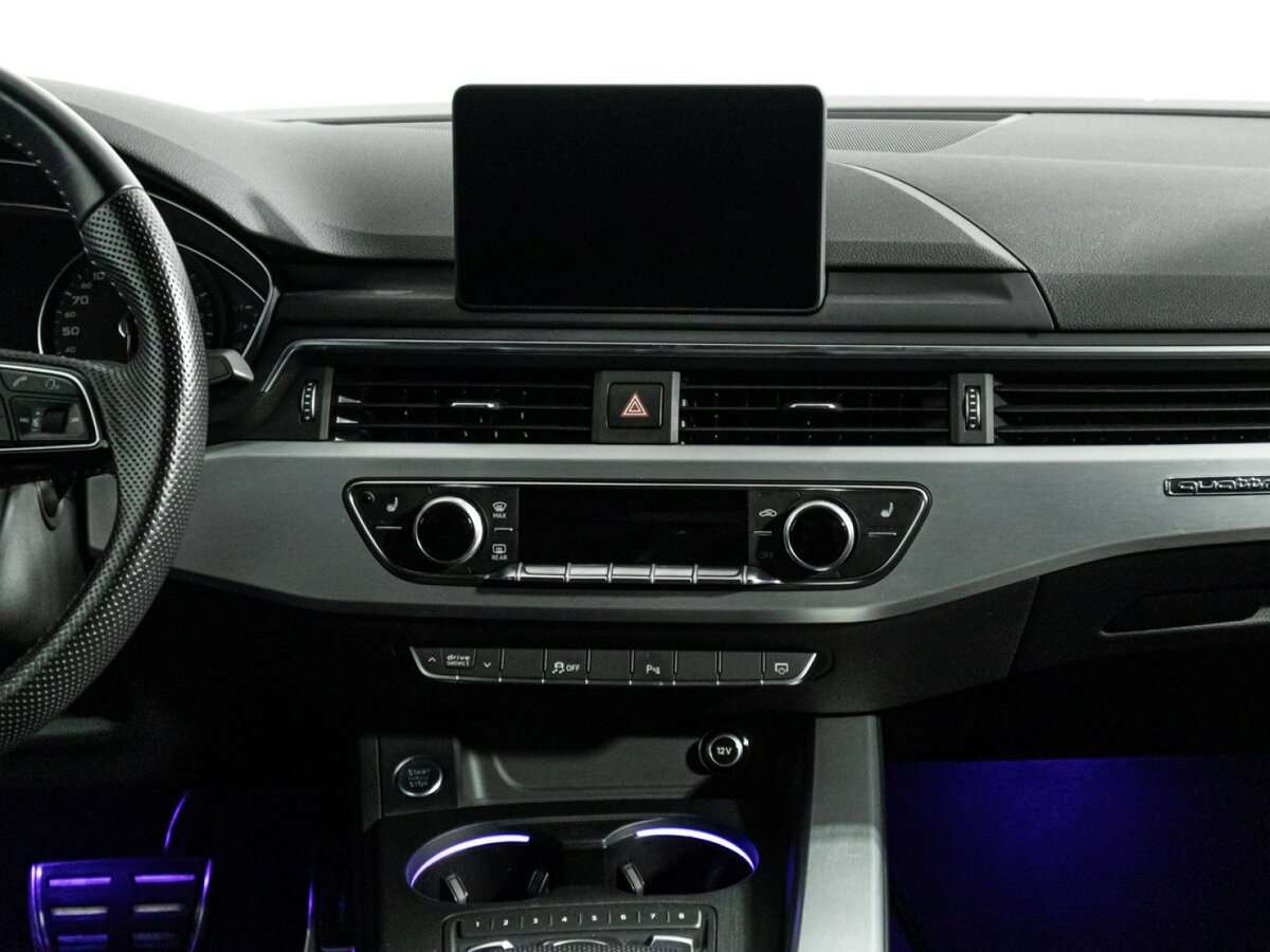 Б/У Ауди А4 2019 года. Фото: #13