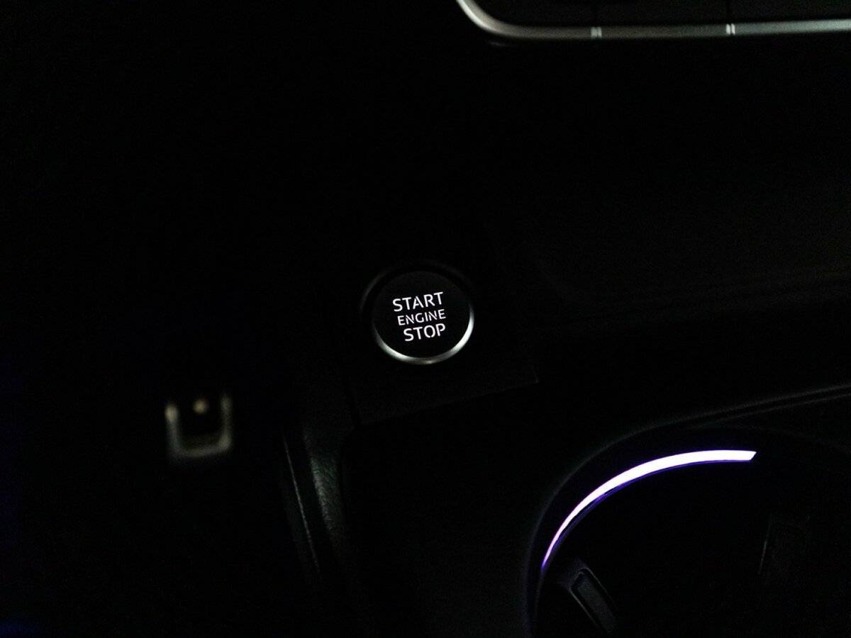 Б/У Ауди А4 2019 года. Фото: #18