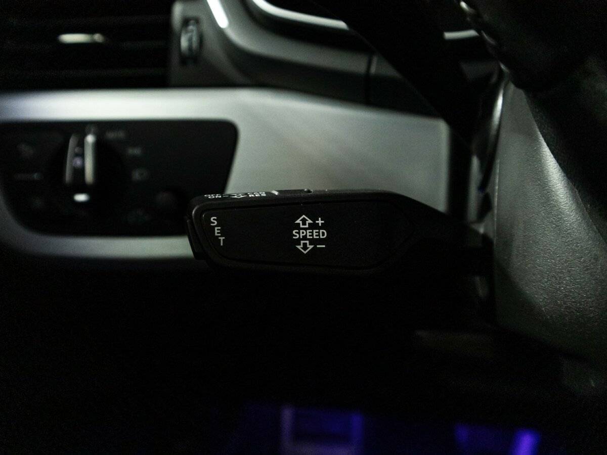 Б/У Ауди А4 2019 года. Фото: #19