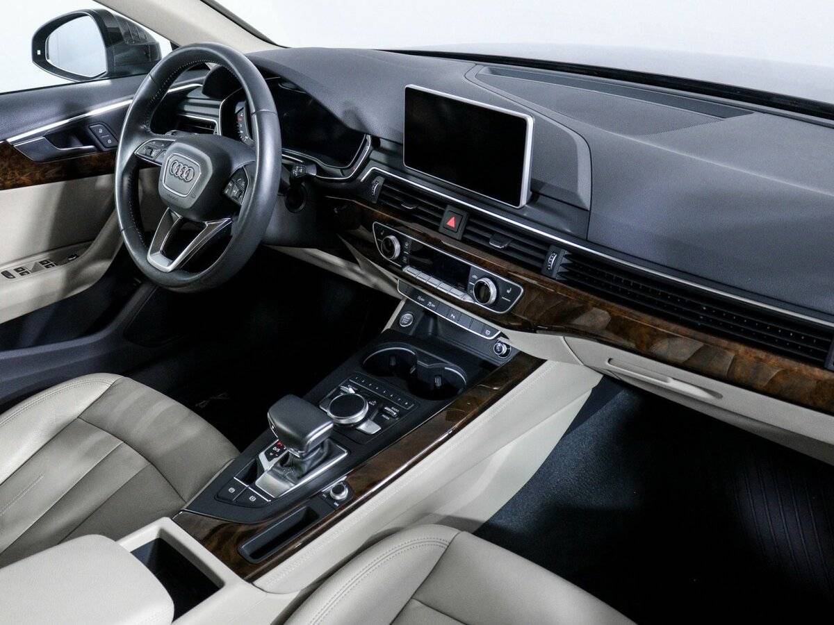 Б/У Ауди А4 2016 года. Фото: #8