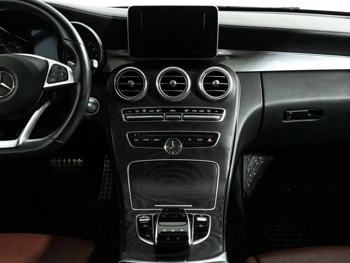 Б/У Мерседес-Бенц Ц-Класс 2016 года. Фото: #13