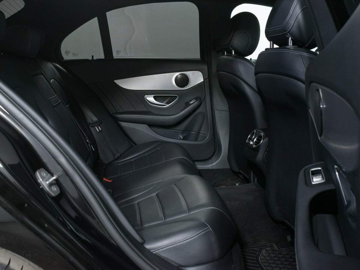 Б/У Мерседес-Бенц Ц-Класс 2016 года. Фото: #11