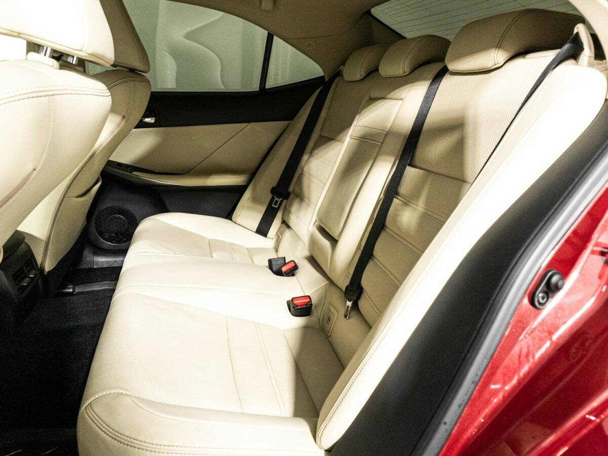 Б/У Лексус ИС 2014 года. Фото: #9