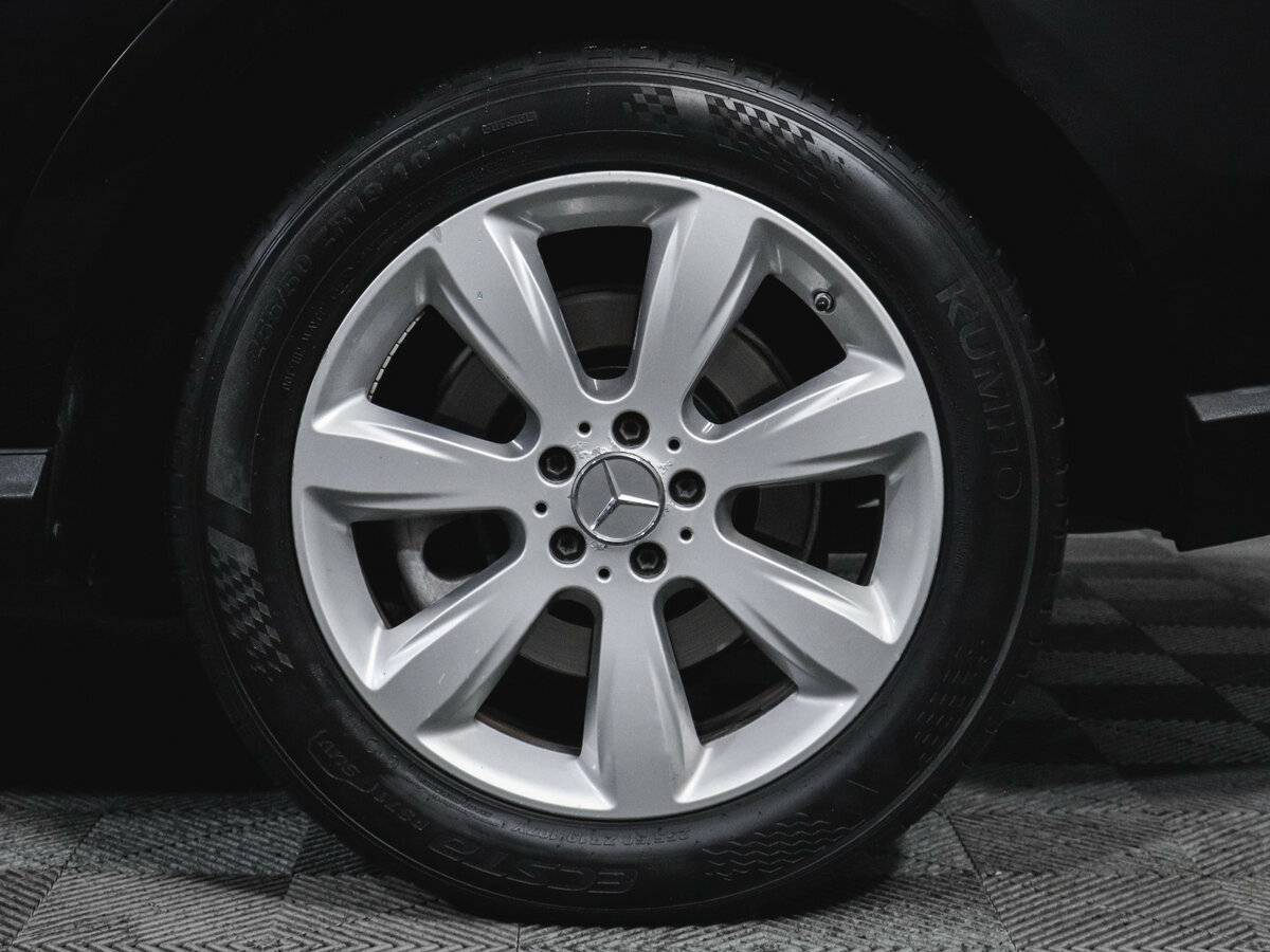 Б/У Мерседес-Бенц М-Класс 2013 года. Фото: #13