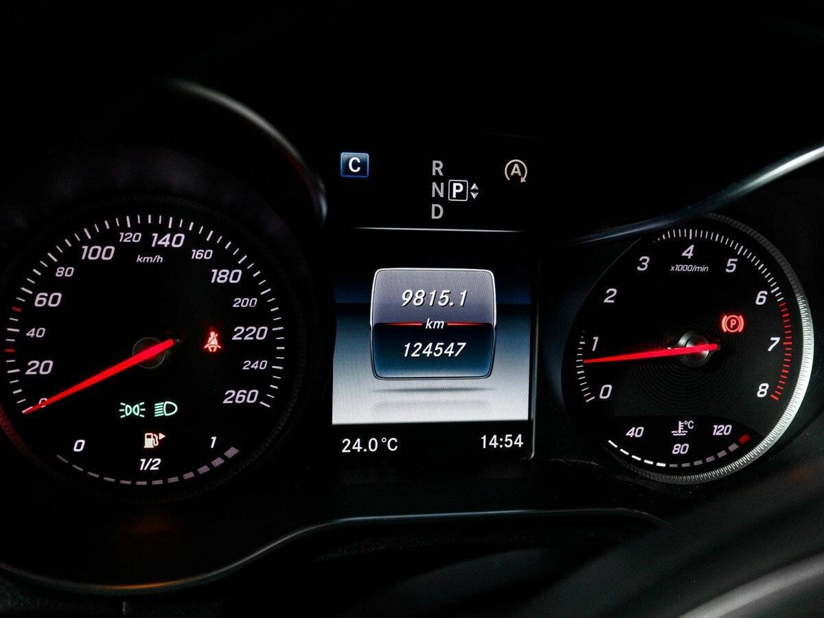 Б/У Мерседес-Бенц Ц-Класс 2015 года. Фото: #10