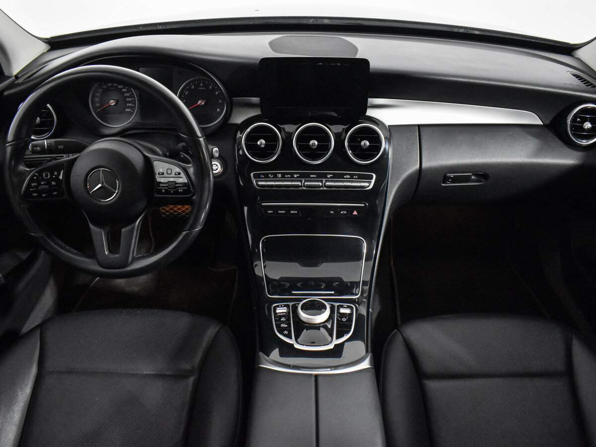 Б/У Мерседес-Бенц Ц-Класс 2019 года. Фото: #11