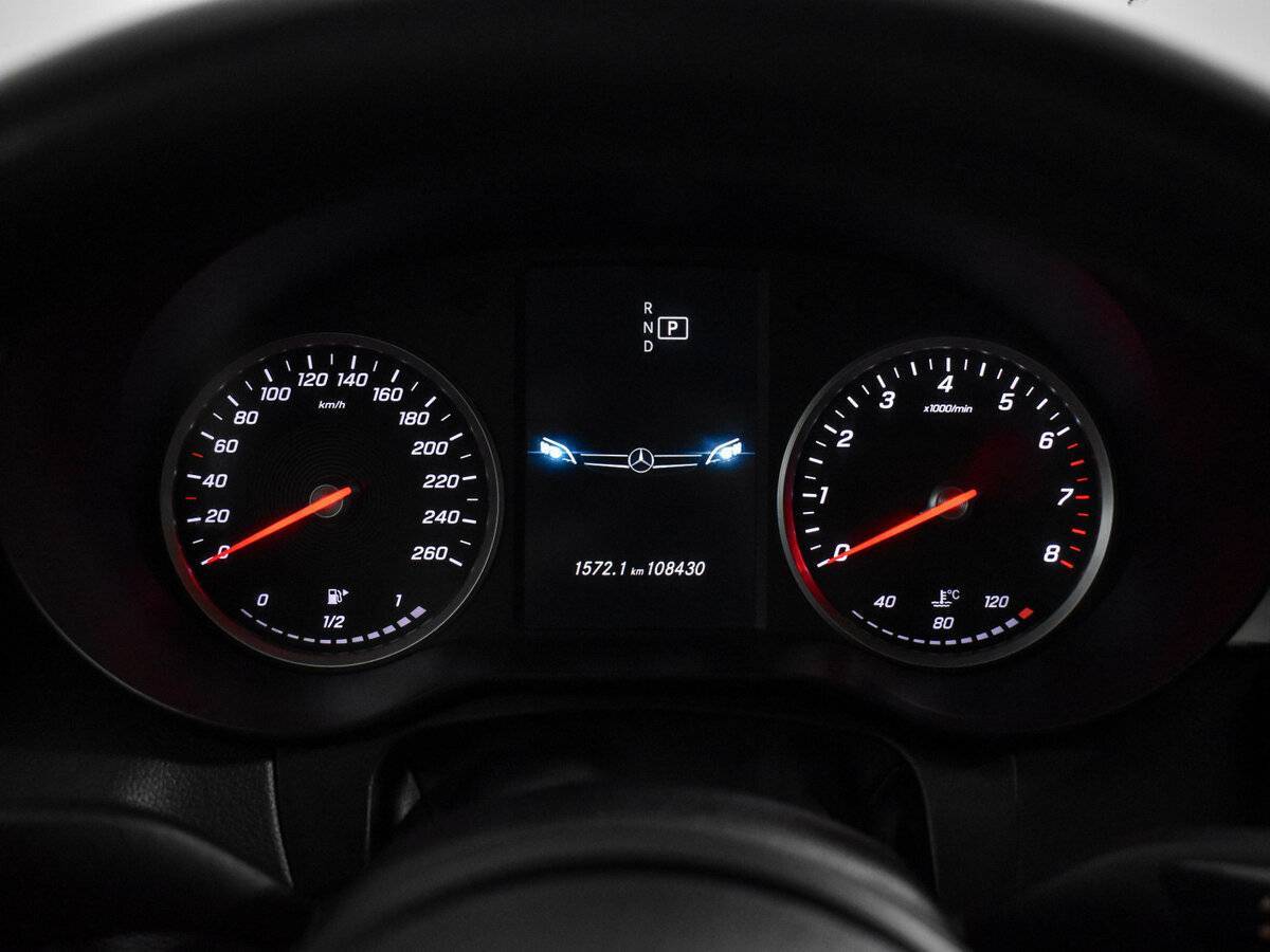 Б/У Мерседес-Бенц Ц-Класс 2019 года. Фото: #16