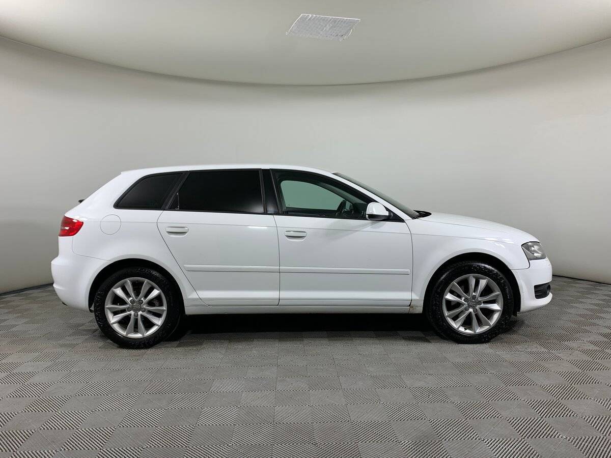 Б/У Ауди А3 2012 года. Фото: #3