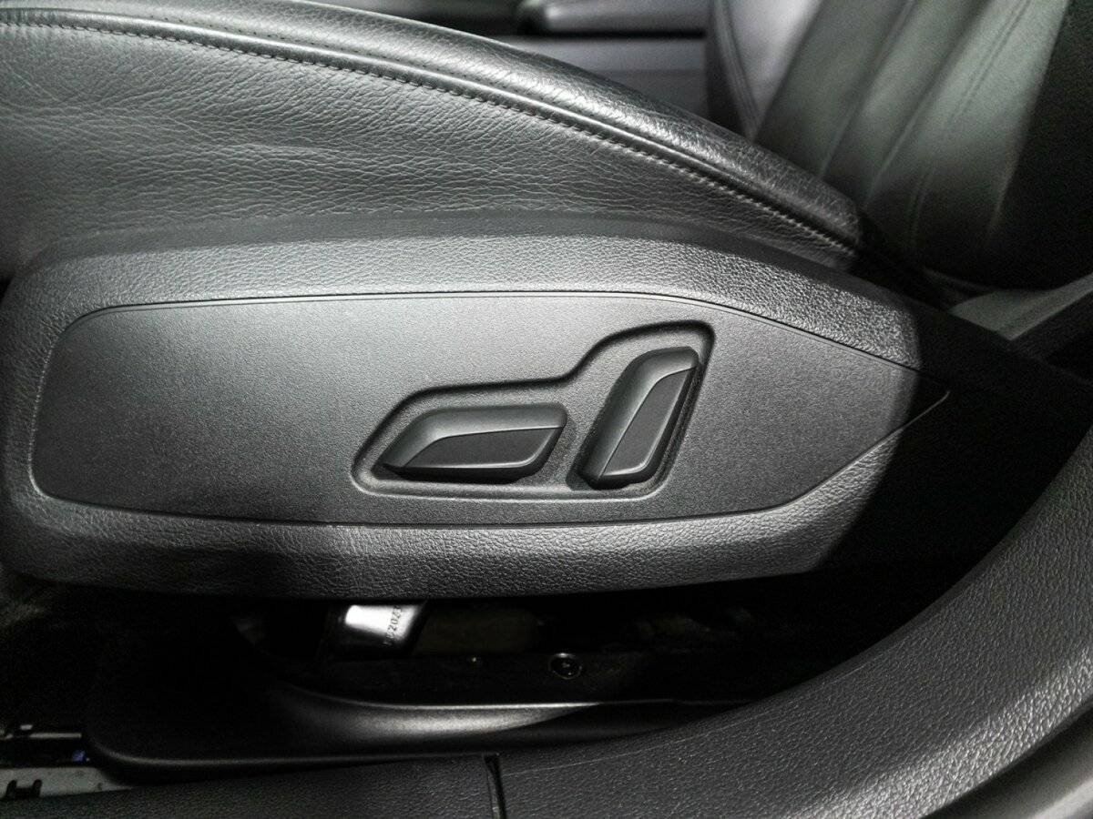 Б/У Ауди А4 2019 года. Фото: #15